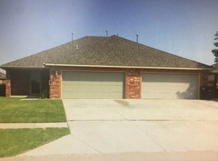 912 SW 37th St #914, Moore, OK 73160