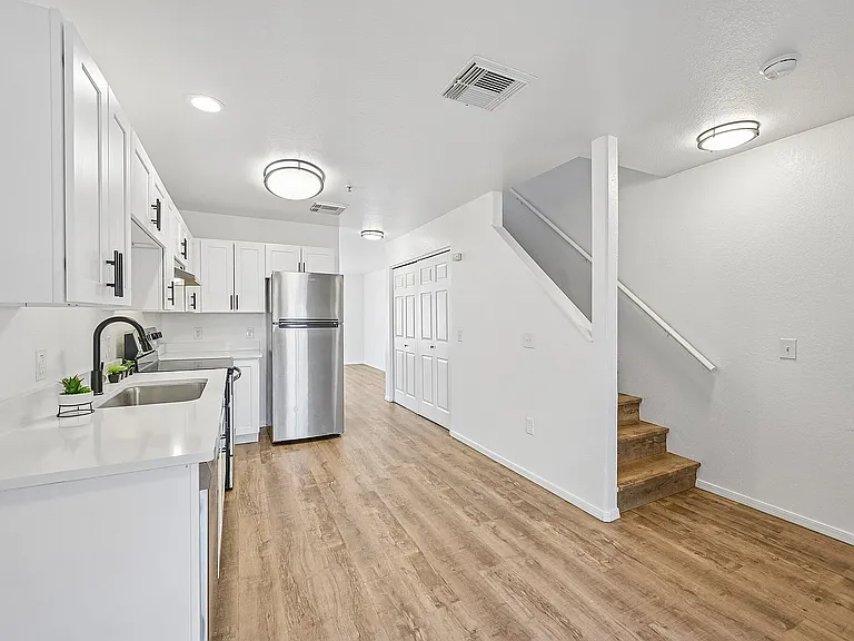 1Town Square Townhomes Interior