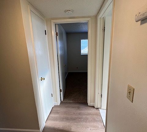 4th image of 42 Cameo Dr #1
