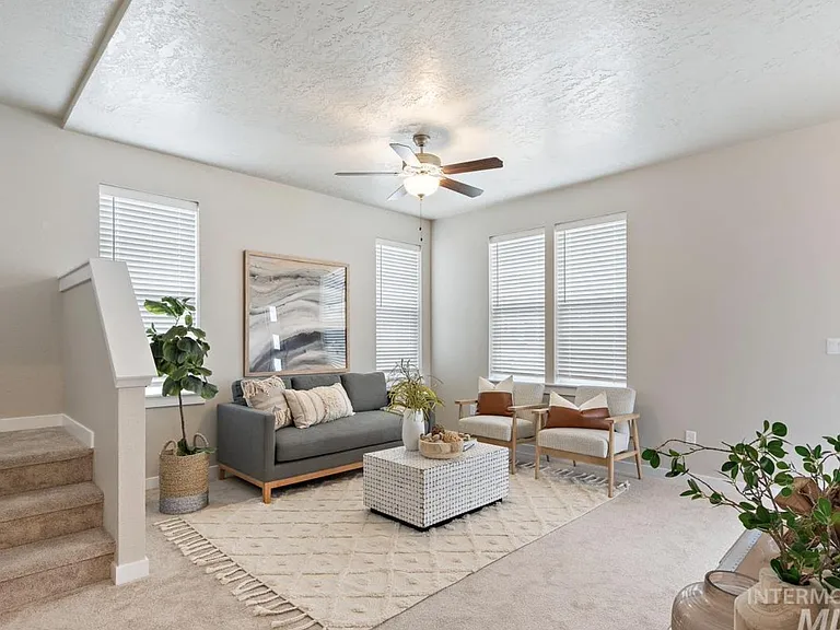 5942 S Boddington Ln — Photo 4