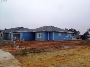 2624 Cedar Loop, Bandon, OR 97411