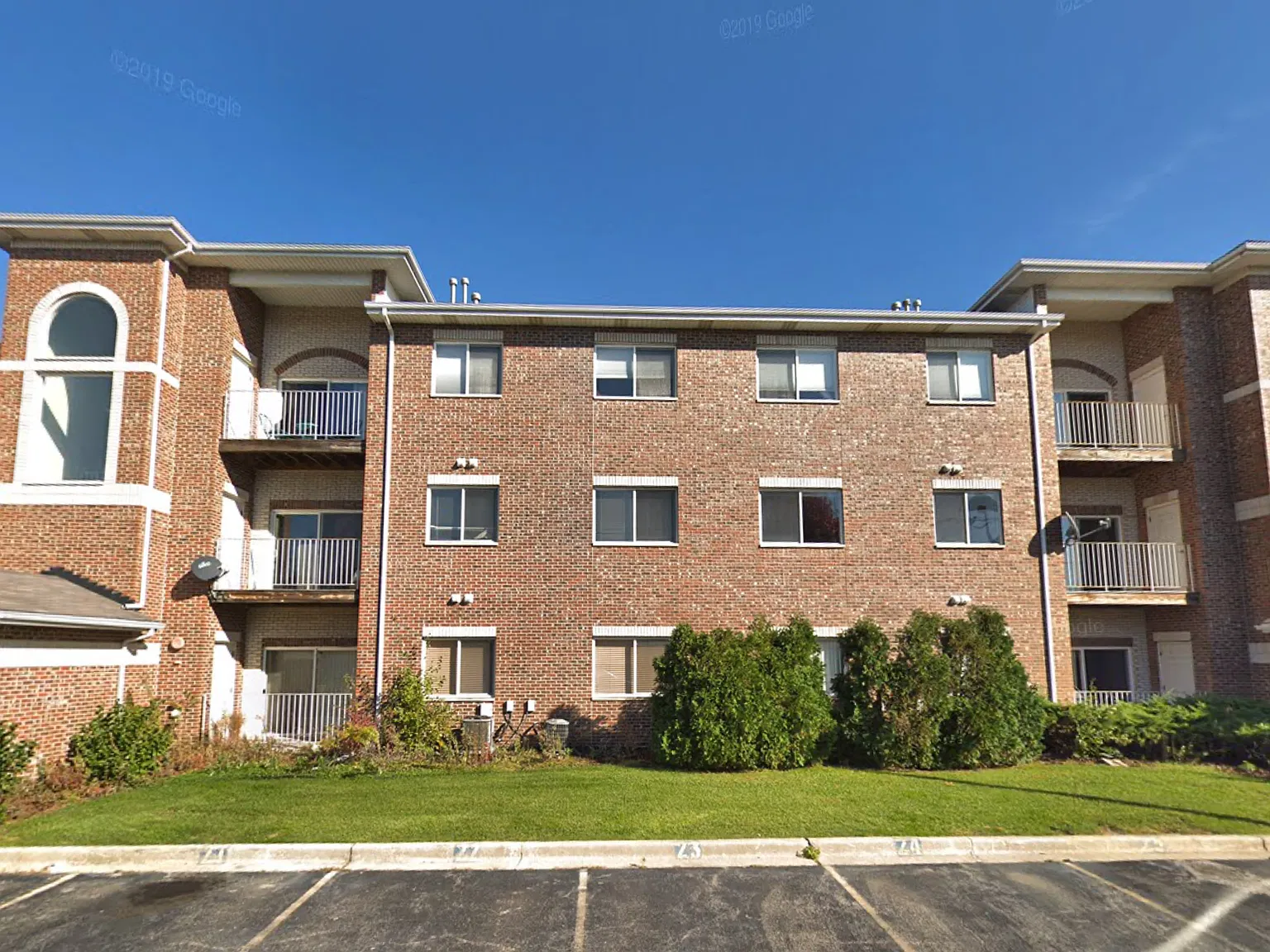 2 bed, 1175 sqft, $2,100 — Photo 1