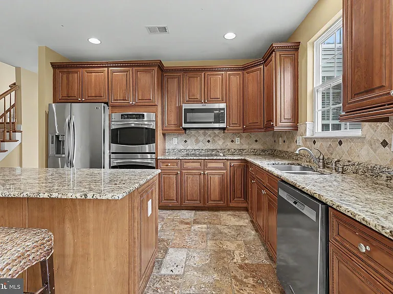 228 Leffler Cir — Photo 22