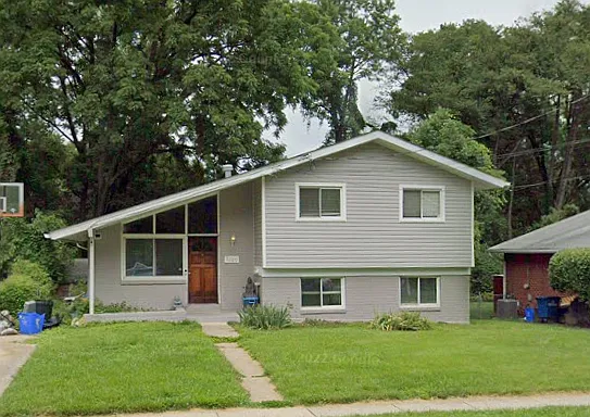 4 bed, 1919 sqft, $3,900 — Photo 1