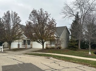 3101 Ledgestone Pl NE, Grand Rapids, MI 49525