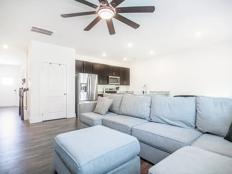 3517 Bisham Wood Ln — Photo 6