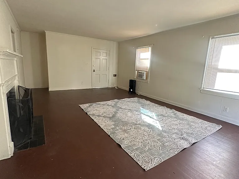 119 W Stadium Dr — Photo 2
