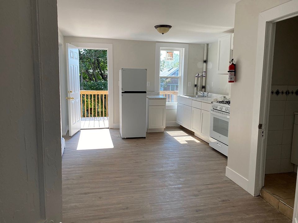 1st image of 89 Overlook Pl #C