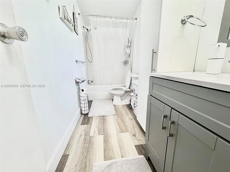 10692 N Branch Rd #0 — Photo 10
