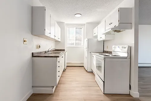 505 56th Ave SW #215 Photo 1