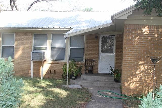1st image of 401 Greathouse St