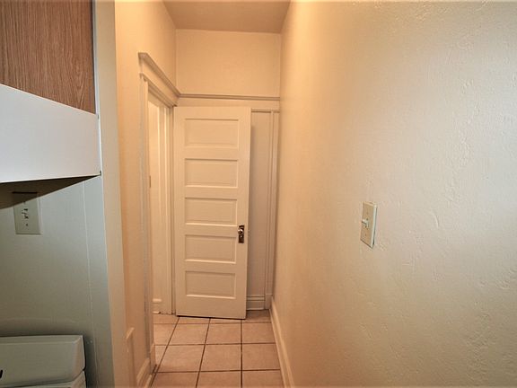 2nd image of 1415 E 9th Ave #1