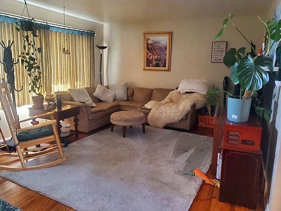 2nd image of 10 N 13th Ave