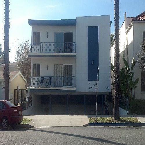1st image of 1224 12th St APT 1