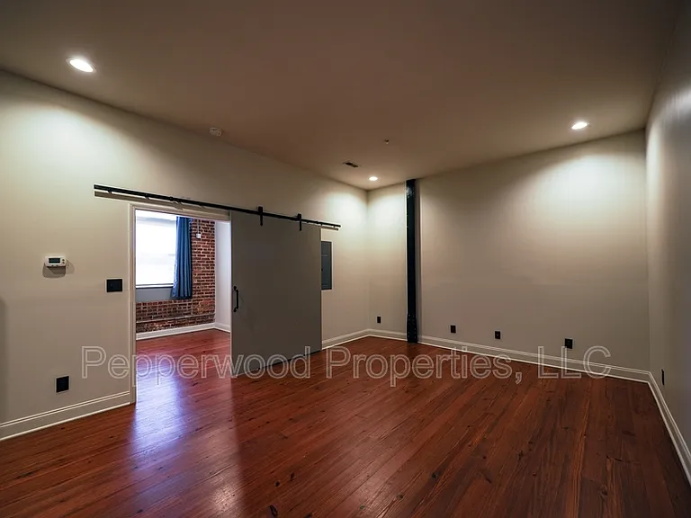 149 S Daniel Morgan Ave #2B — Photo 7