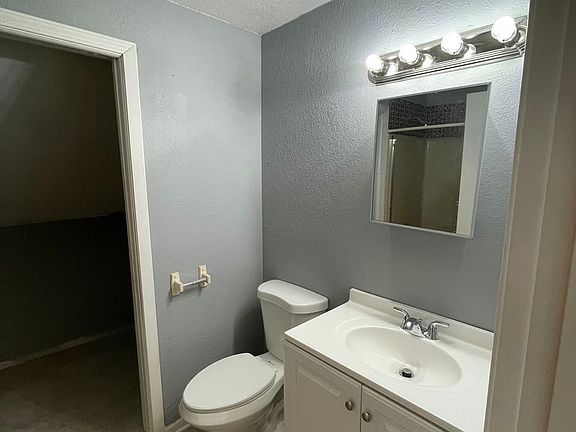 4th image of 2567 S 9th Pl #2567A