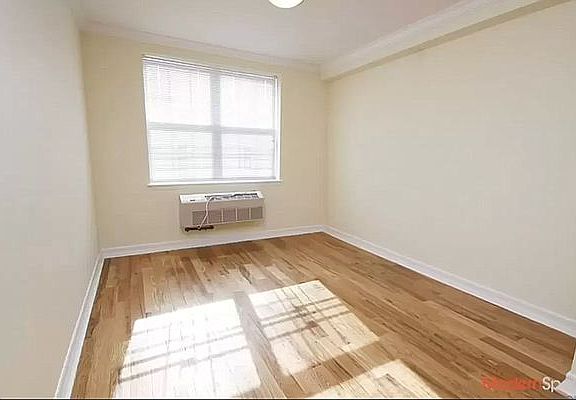 4th image of 32-42 55th St #3