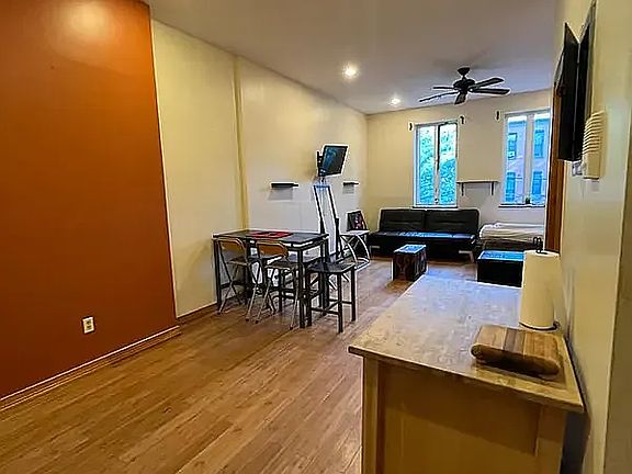 4th image of 582 Mac Donough St #2P