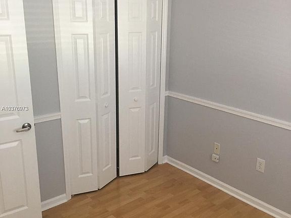 4th image of 14040 S Forest Oak Cir