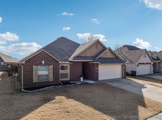 20990 E 40th St S, Broken Arrow, OK 74014