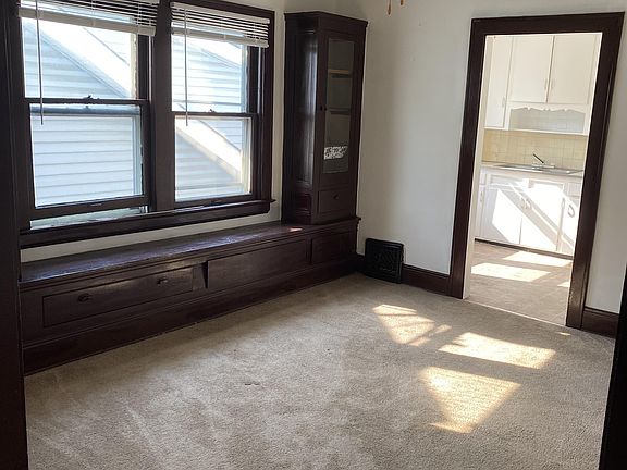 4th image of 13411 Edgewood Ave