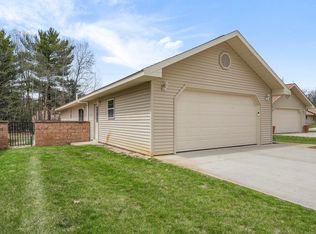 9811 Deer Track Ct, Interlochen, MI 49643