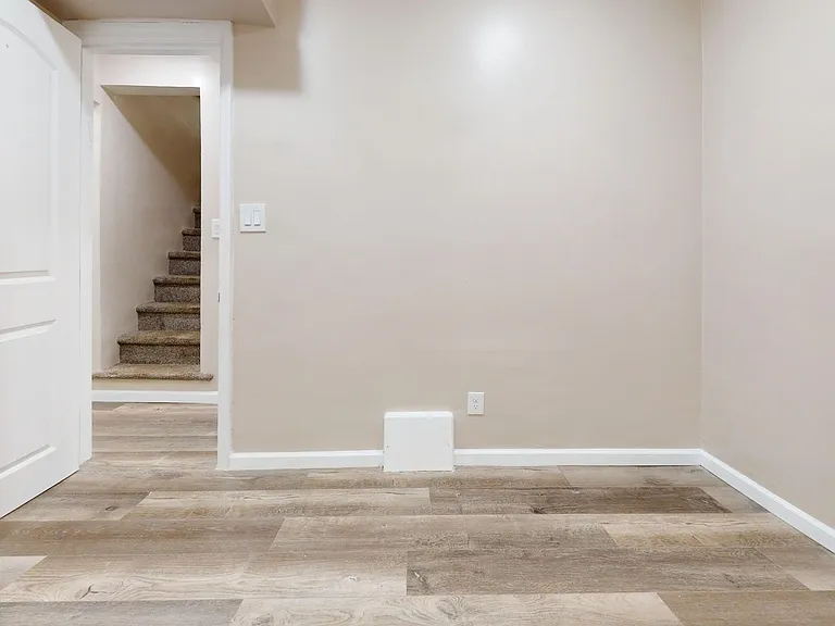 8008 Algon Ave — Photo 12