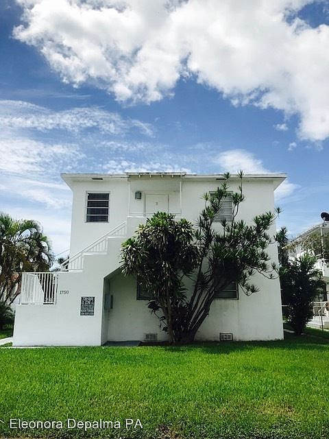 1st image of 1740 Normandy Dr