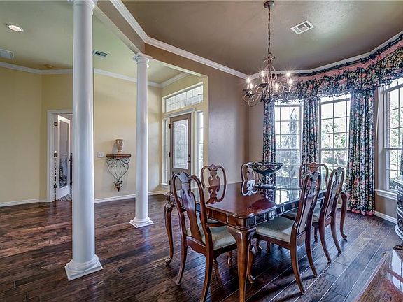 4th image of 18013 San Mateo Ct