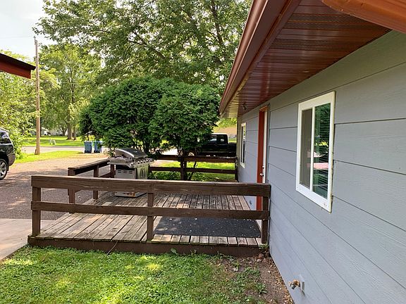 4th image of 407 N Shore Dr APT 1