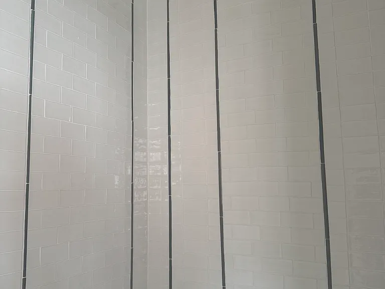 2239 Saint Johns Ave — Photo 12