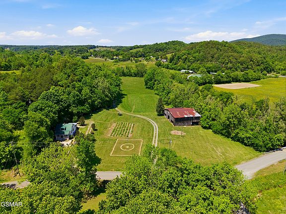 2nd image of 1309 & 1319 Licklog Hollow Rd