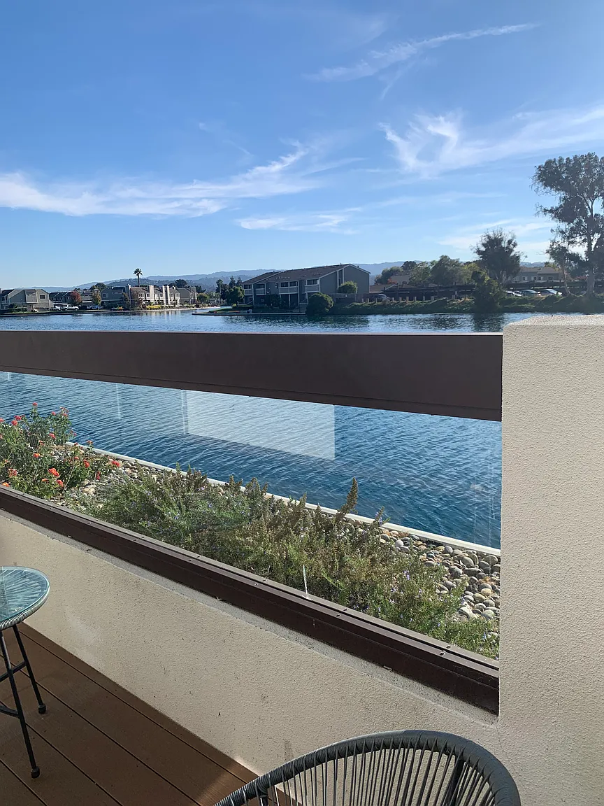 672 Portofino Ln photo 1
