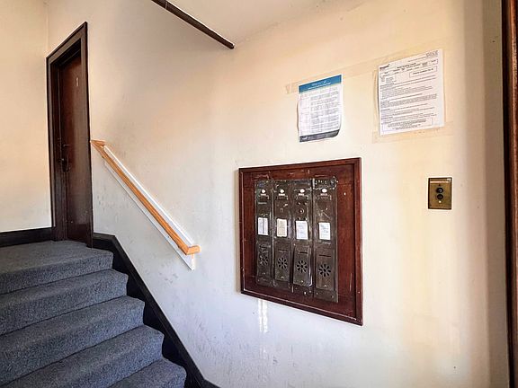 5th image of 2409 29th Ave S Unit 3