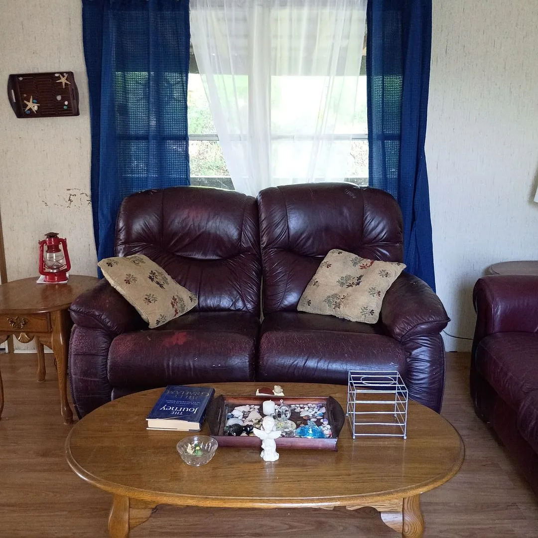 Charming 2BR House in Weaverville — Photo 3