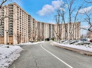 2 Claridge Dr #2BE-203, Verona, NJ