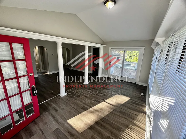 25 Orchard Ave — Photo 2