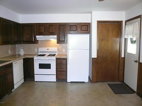 4th image of 5696 Leisure South Dr SE