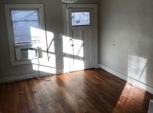 618 W Lafayette St APT 201, Fayetteville, AR 72701