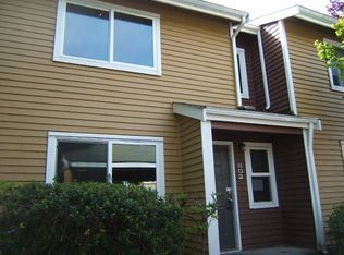 1227 S 238th Ln APT 802, Des Moines, WA 98198