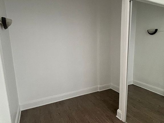 3rd image of 2820 W 8th St APT 33
