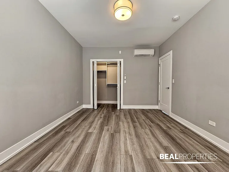 3943.5 N Janssen Ave #W3 — Photo 15