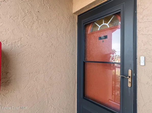 2369 Golf Lake Cir APT 721, Melbourne, FL 32935