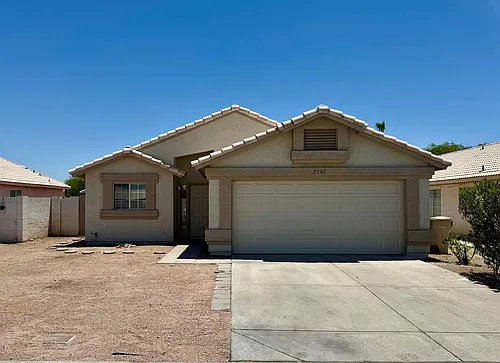 7707 W Rancho Dr Photo 1