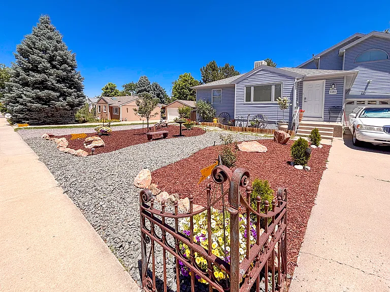 6484 S Prescott St — Photo 1