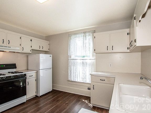 20th image of 316 S Race St