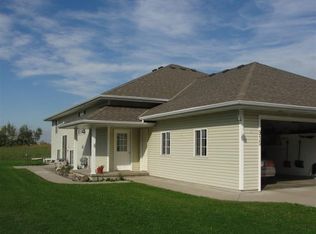 957 Northwood Dr, Seymour, WI 54165