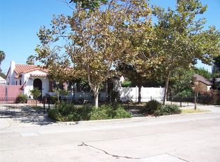 1027 N Olive St, Santa Ana, CA 92703