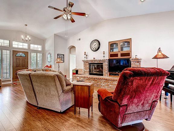 5th image of 9362 Spencer Ct