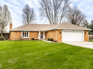 650 Green Meadow Dr, Greenwood, IN